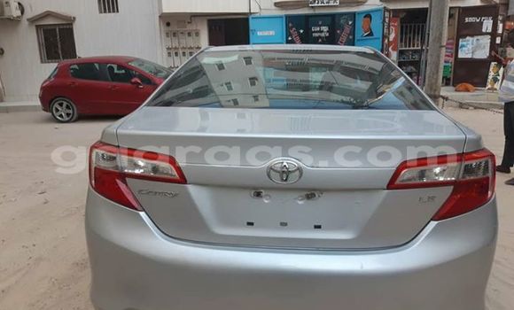 Acheter Occasion Voiture Toyota Camry Blanc à Dakar, Dakar Acheter Occasion Voiture Toyota Camry Blanc à Dakar, Dakar