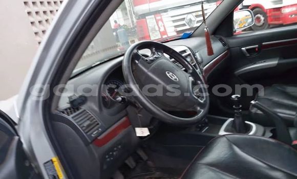 Dieundeu Occasion Hyundai Santa Fe Silver Auto in Dakar in Dakar Dieundeu Occasion Hyundai Santa Fe Silver Auto in Dakar in Dakar