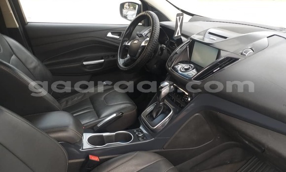 Acheter Occasion Voiture Ford Escape Blanc à Dakar, Dakar Acheter Occasion Voiture Ford Escape Blanc à Dakar, Dakar