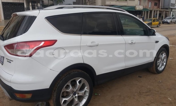 Acheter Occasion Voiture Ford Escape Blanc à Dakar, Dakar Acheter Occasion Voiture Ford Escape Blanc à Dakar, Dakar