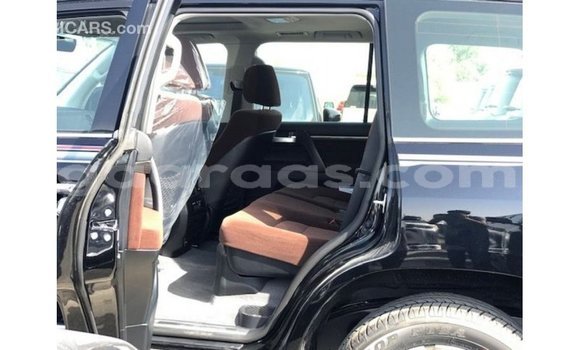 Buy Import Toyota Land Cruiser Black Car in Import - Dubai in Dakar Buy Import Toyota Land Cruiser Black Car in Import - Dubai in Dakar