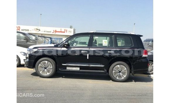 Buy Import Toyota Land Cruiser Black Car in Import - Dubai in Dakar Buy Import Toyota Land Cruiser Black Car in Import - Dubai in Dakar