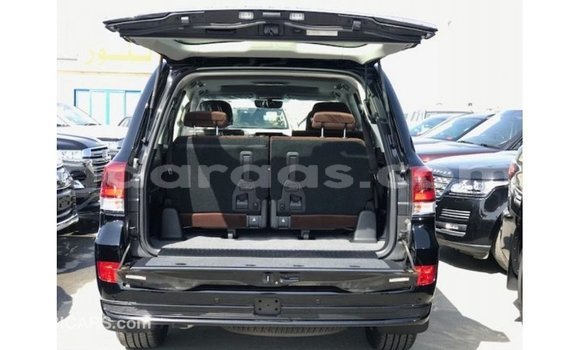 Buy Import Toyota Land Cruiser Black Car in Import - Dubai in Dakar Buy Import Toyota Land Cruiser Black Car in Import - Dubai in Dakar