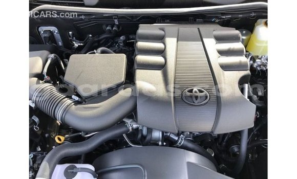 Buy Import Toyota Land Cruiser Black Car in Import - Dubai in Dakar Buy Import Toyota Land Cruiser Black Car in Import - Dubai in Dakar
