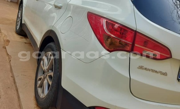 Acheter Occasion Voiture Hyundai Santa Fe Blanc à Rufisque, Dakar