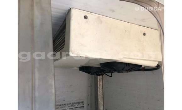 Acheter Import Voiture Toyota Hiace Blanc à Import - Dubai, Dakar Acheter Import Voiture Toyota Hiace Blanc à Import - Dubai, Dakar