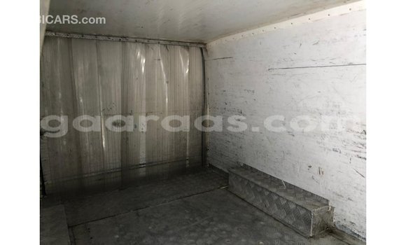 Acheter Import Voiture Toyota Hiace Blanc à Import - Dubai, Dakar Acheter Import Voiture Toyota Hiace Blanc à Import - Dubai, Dakar