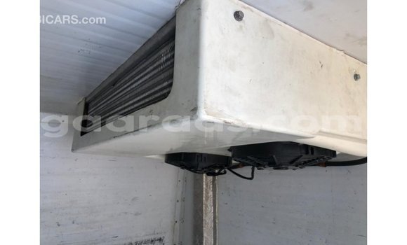 Acheter Import Voiture Toyota Hiace Blanc à Import - Dubai, Dakar Acheter Import Voiture Toyota Hiace Blanc à Import - Dubai, Dakar