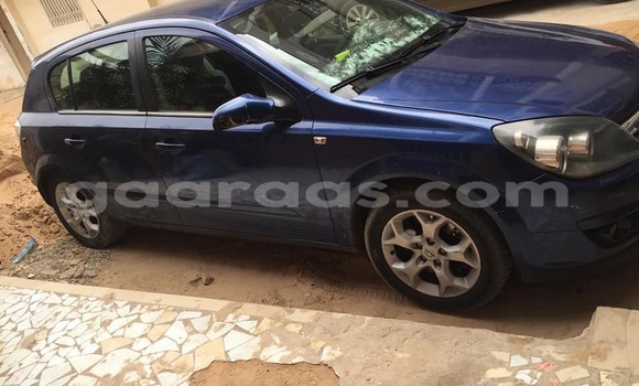 Buy Used Opel Astra Blue Car in Dakar in Dakar Buy Used Opel Astra Blue Car in Dakar in Dakar