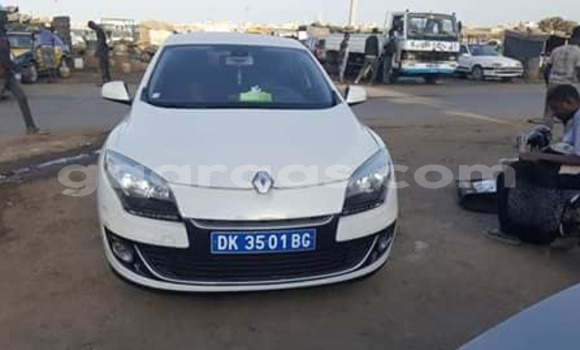 Buy Used Renault Megane White Car in Rufisque in Dakar