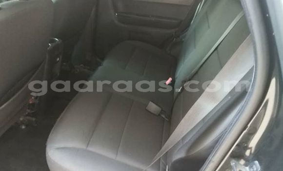 Acheter Occasion Voiture Ford Escape Noir à Dakar, Dakar Acheter Occasion Voiture Ford Escape Noir à Dakar, Dakar