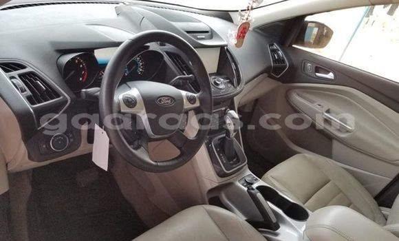 Dieundeu Occasion Ford Escape Blue Auto in Dakar in Dakar Dieundeu Occasion Ford Escape Blue Auto in Dakar in Dakar