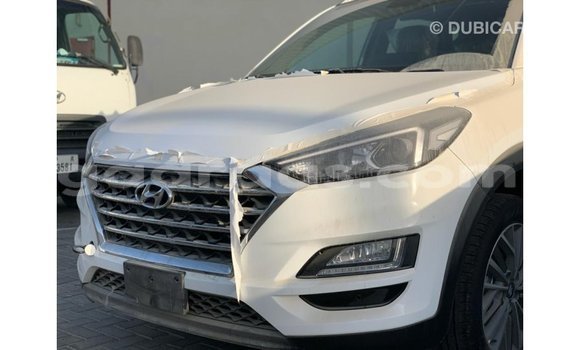 Dieundeu Imported Hyundai Tucson White Auto in Import - Dubai in Dakar Dieundeu Imported Hyundai Tucson White Auto in Import - Dubai in Dakar
