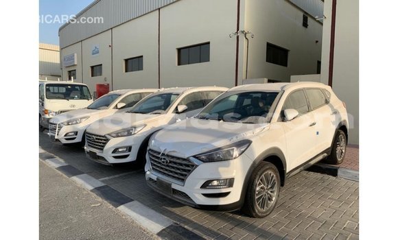 Dieundeu Imported Hyundai Tucson White Auto in Import - Dubai in Dakar Dieundeu Imported Hyundai Tucson White Auto in Import - Dubai in Dakar