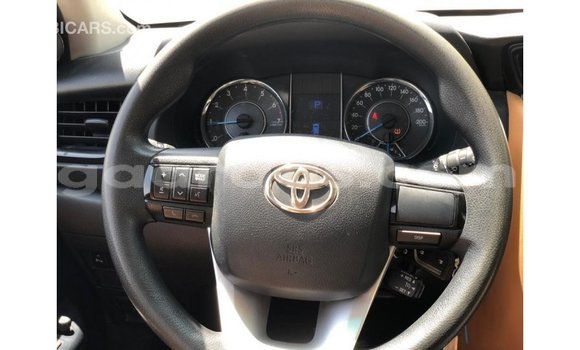 Buy Import Toyota Fortuner White Car in Import - Dubai in Dakar Buy Import Toyota Fortuner White Car in Import - Dubai in Dakar