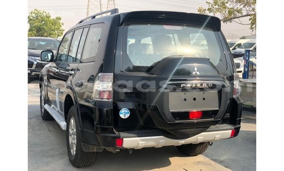 Dieundeu Imported Mitsubishi Pajero Black Auto in Import - Dubai in Dakar Dieundeu Imported Mitsubishi Pajero Black Auto in Import - Dubai in Dakar