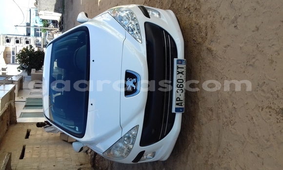 Buy Used Peugeot 308 White Car in Dakar in Dakar Buy Used Peugeot 308 White Car in Dakar in Dakar