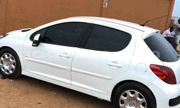 Acheter Occasion Voiture Peugeot 207 Blanc à Dakar, Dakar Acheter Occasion Voiture Peugeot 207 Blanc à Dakar, Dakar