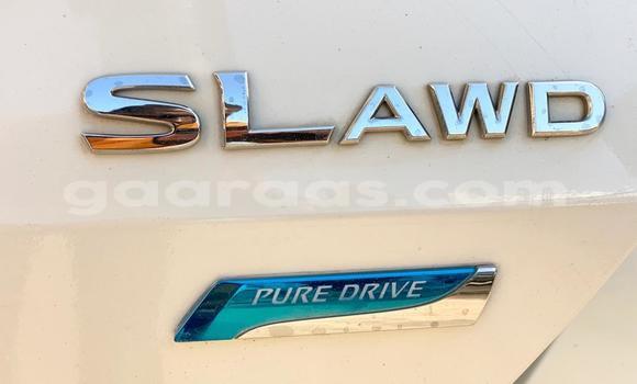 Buy New Nissan Rogue White Car in Dakar in Dakar Buy New Nissan Rogue White Car in Dakar in Dakar