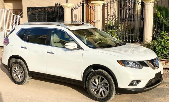 Buy New Nissan Rogue White Car in Dakar in Dakar Buy New Nissan Rogue White Car in Dakar in Dakar