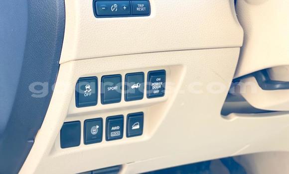 Buy New Nissan Rogue White Car in Dakar in Dakar Buy New Nissan Rogue White Car in Dakar in Dakar