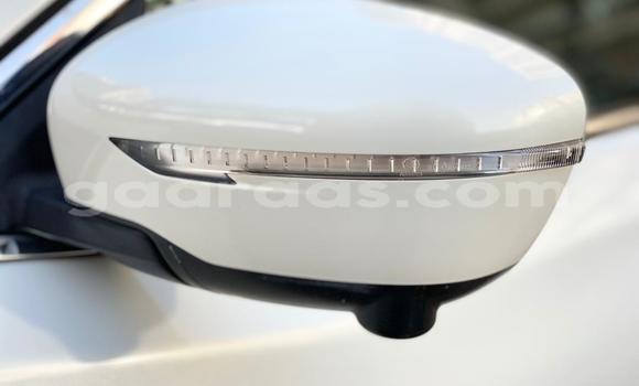 Buy New Nissan Rogue White Car in Dakar in Dakar Buy New Nissan Rogue White Car in Dakar in Dakar