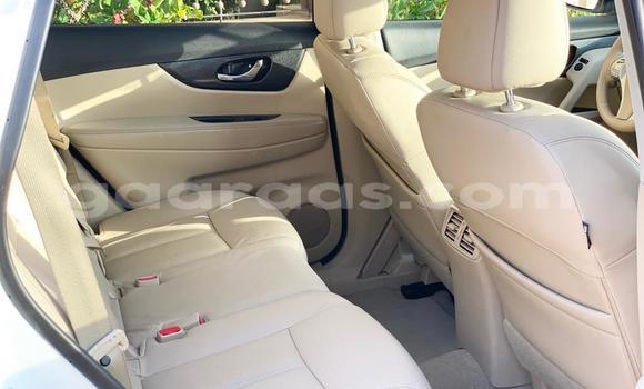 Buy New Nissan Rogue White Car in Dakar in Dakar Buy New Nissan Rogue White Car in Dakar in Dakar