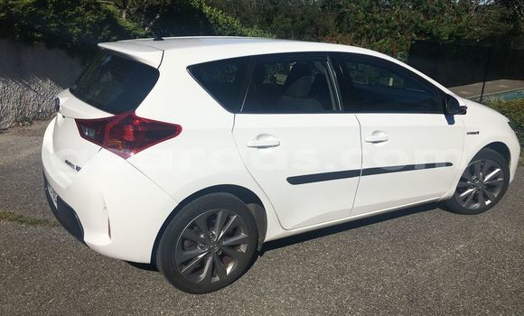 Buy Used Toyota DA White Truck in Bambey in Diourbel Buy Used Toyota DA White Truck in Bambey in Diourbel