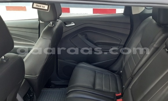 Dieundeu Occasion Ford Escape Beige Auto in Dakar in Dakar Dieundeu Occasion Ford Escape Beige Auto in Dakar in Dakar