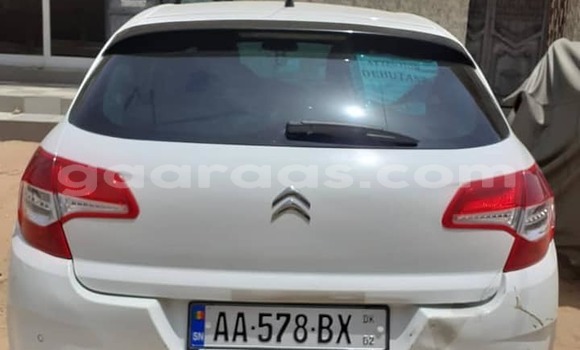 Acheter Occasion Voiture Citroen C4 Blanc à Bakel, Tambacounda Acheter Occasion Voiture Citroen C4 Blanc à Bakel, Tambacounda
