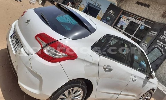 Acheter Occasion Voiture Citroen C4 Blanc à Bakel, Tambacounda Acheter Occasion Voiture Citroen C4 Blanc à Bakel, Tambacounda
