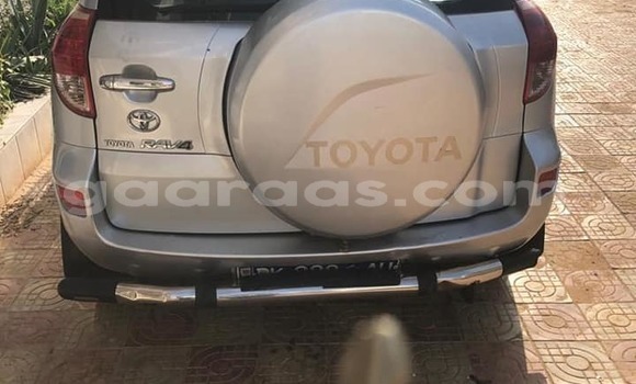Acheter Occasion Voiture Toyota RAV4 Gris à Bakel, Tambacounda Acheter Occasion Voiture Toyota RAV4 Gris à Bakel, Tambacounda