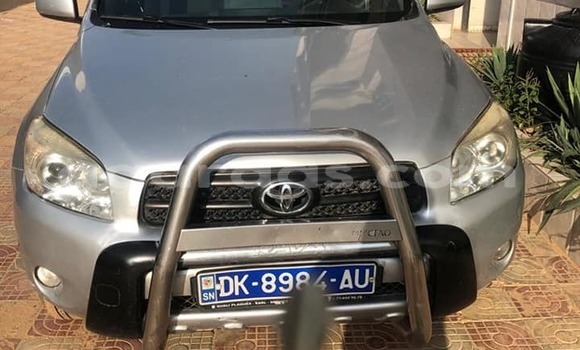 Acheter Occasion Voiture Toyota RAV4 Gris à Bakel, Tambacounda Acheter Occasion Voiture Toyota RAV4 Gris à Bakel, Tambacounda