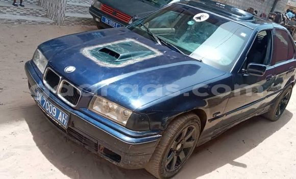Acheter Occasion Voiture BMW 3–Series Bleu à Bakel, Tambacounda
