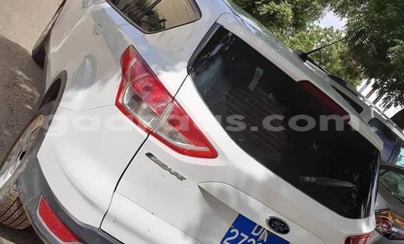Acheter Occasion Voiture Ford Escape Blanc à Bakel, Tambacounda Acheter Occasion Voiture Ford Escape Blanc à Bakel, Tambacounda
