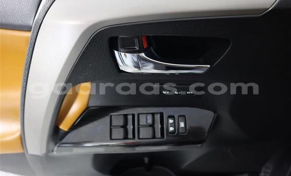 Dieundeu Occasion Toyota Caldina White Auto in Thiès in Région de Thiès Dieundeu Occasion Toyota Caldina White Auto in Thiès in Région de Thiès