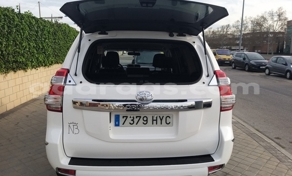 Dieundeu Occasion Toyota Land Cruiser Prado White Auto in Bakel in Tambacounda Dieundeu Occasion Toyota Land Cruiser Prado White Auto in Bakel in Tambacounda