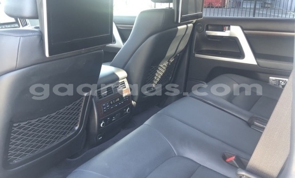 Acheter Occasion Voiture Toyota Land Cruiser Prado Blanc à Dakar, Dakar Acheter Occasion Voiture Toyota Land Cruiser Prado Blanc à Dakar, Dakar