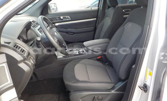 Dieundeu Occasion Ford Explorer Silver Auto in Dahra in Louga Dieundeu Occasion Ford Explorer Silver Auto in Dahra in Louga