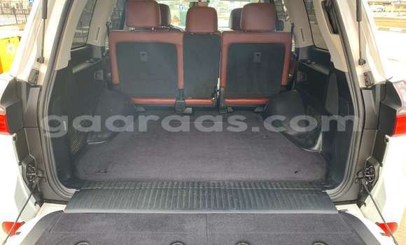 Acheter Occasion Voiture Lexus LX 570 Blanc à Damniadio, Dakar Acheter Occasion Voiture Lexus LX 570 Blanc à Damniadio, Dakar