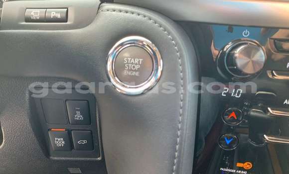 Acheter Occasion Voiture Lexus LX 570 Blanc à Damniadio, Dakar Acheter Occasion Voiture Lexus LX 570 Blanc à Damniadio, Dakar