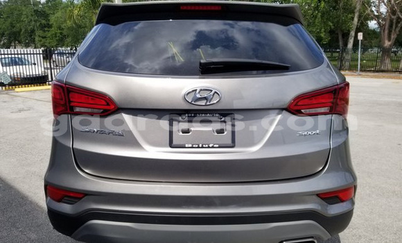 Acheter Occasion Voiture Hyundai Santa Fe Gris à Diofior, Fatick Acheter Occasion Voiture Hyundai Santa Fe Gris à Diofior, Fatick