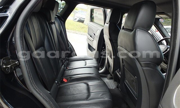 Dieundeu Occasion Land Rover Range Rover Evoque Black Auto in Foundiougne in Fatick Dieundeu Occasion Land Rover Range Rover Evoque Black Auto in Foundiougne in Fatick