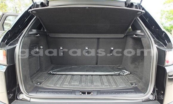 Dieundeu Occasion Land Rover Range Rover Evoque Black Auto in Foundiougne in Fatick Dieundeu Occasion Land Rover Range Rover Evoque Black Auto in Foundiougne in Fatick