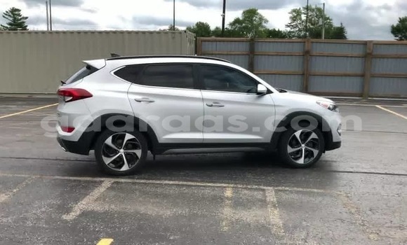 Buy Used Hyundai Santa Fe Silver Car in Dakar in Dakar Buy Used Hyundai Santa Fe Silver Car in Dakar in Dakar