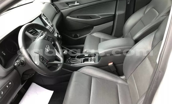 Buy Used Hyundai Santa Fe Silver Car in Dakar in Dakar Buy Used Hyundai Santa Fe Silver Car in Dakar in Dakar