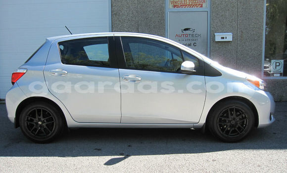 Acheter Occasion Voiture Toyota Yaris Gris à Dakar, Dakar Acheter Occasion Voiture Toyota Yaris Gris à Dakar, Dakar