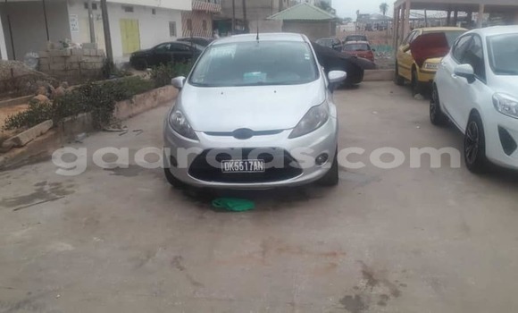 Acheter Occasion Voiture Ford Fiesta Gris à Dakar, Dakar Acheter Occasion Voiture Ford Fiesta Gris à Dakar, Dakar