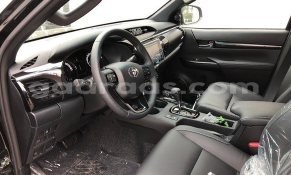 Acheter Neuf Voiture Toyota RAV4 Noir à Dakar, Dakar Acheter Neuf Voiture Toyota RAV4 Noir à Dakar, Dakar