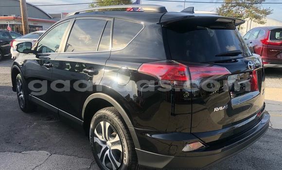 Acheter Occasion Voiture Toyota RAV4 Noir à Bambey, Diourbel Acheter Occasion Voiture Toyota RAV4 Noir à Bambey, Diourbel